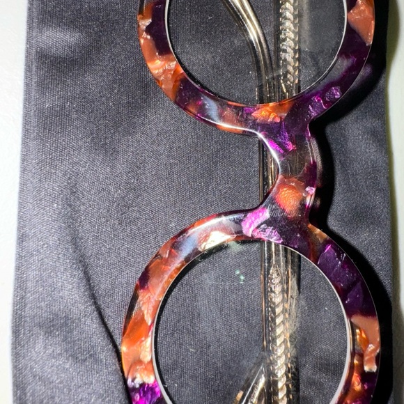 Krewe Hurst Optical Glasses in Stardust + Buff - Picture 5 of 5